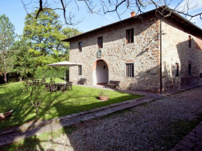 Serene Apartment with Garden Pool Terrace Deckchairs Lucolena In Chianti